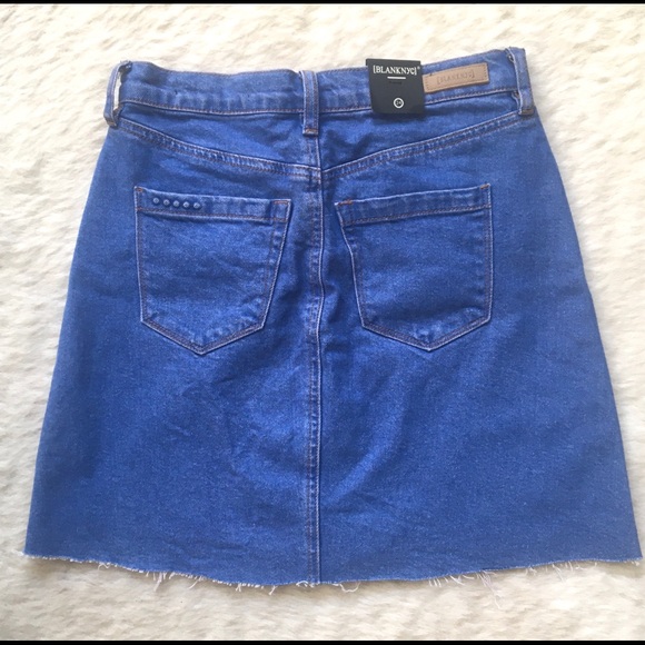 ✨Perfect Denim Mini Skirt by BLANK NYC - Picture 2 of 3
